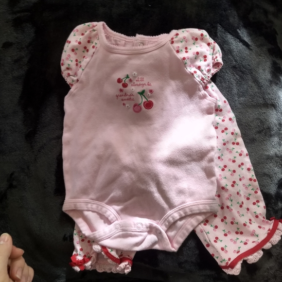 Carter's 12 month baby girl cherry outfit - Picture 2 of 2